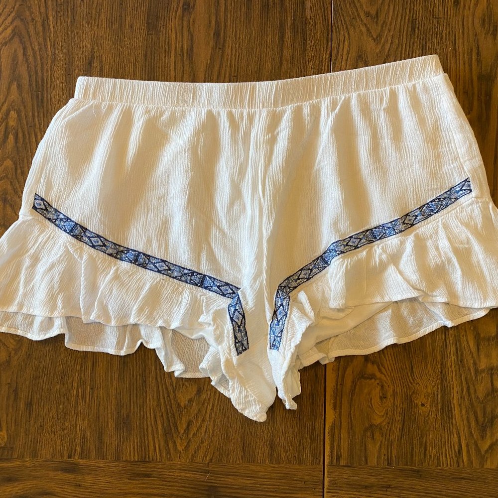 Hot Kiss Ruffle Leg Shorts